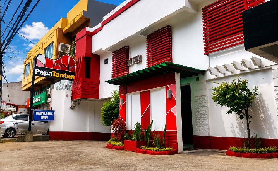 Papa Tantan Apartelle Concepcion branch building and signage